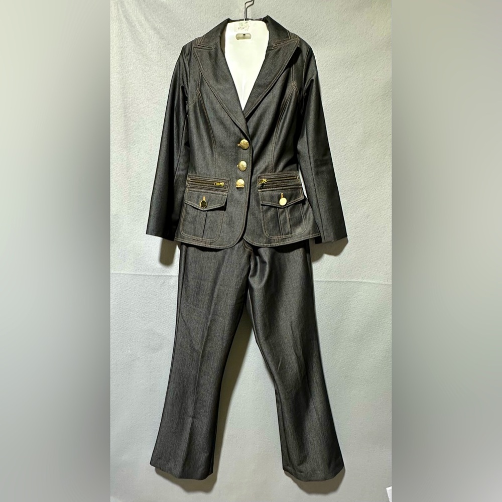 Cache Contour 2 piece Blazer and pants set gold accents Blazer Small Trousers 6